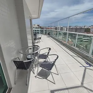 Linda cobertura próximo a praia do forte Apartamento Cabo Frio